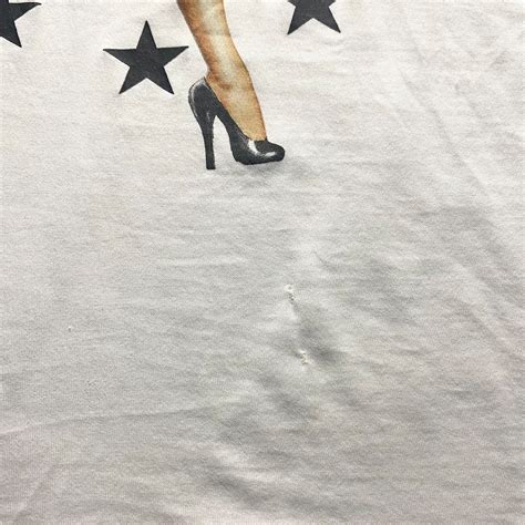 givenchy pin up